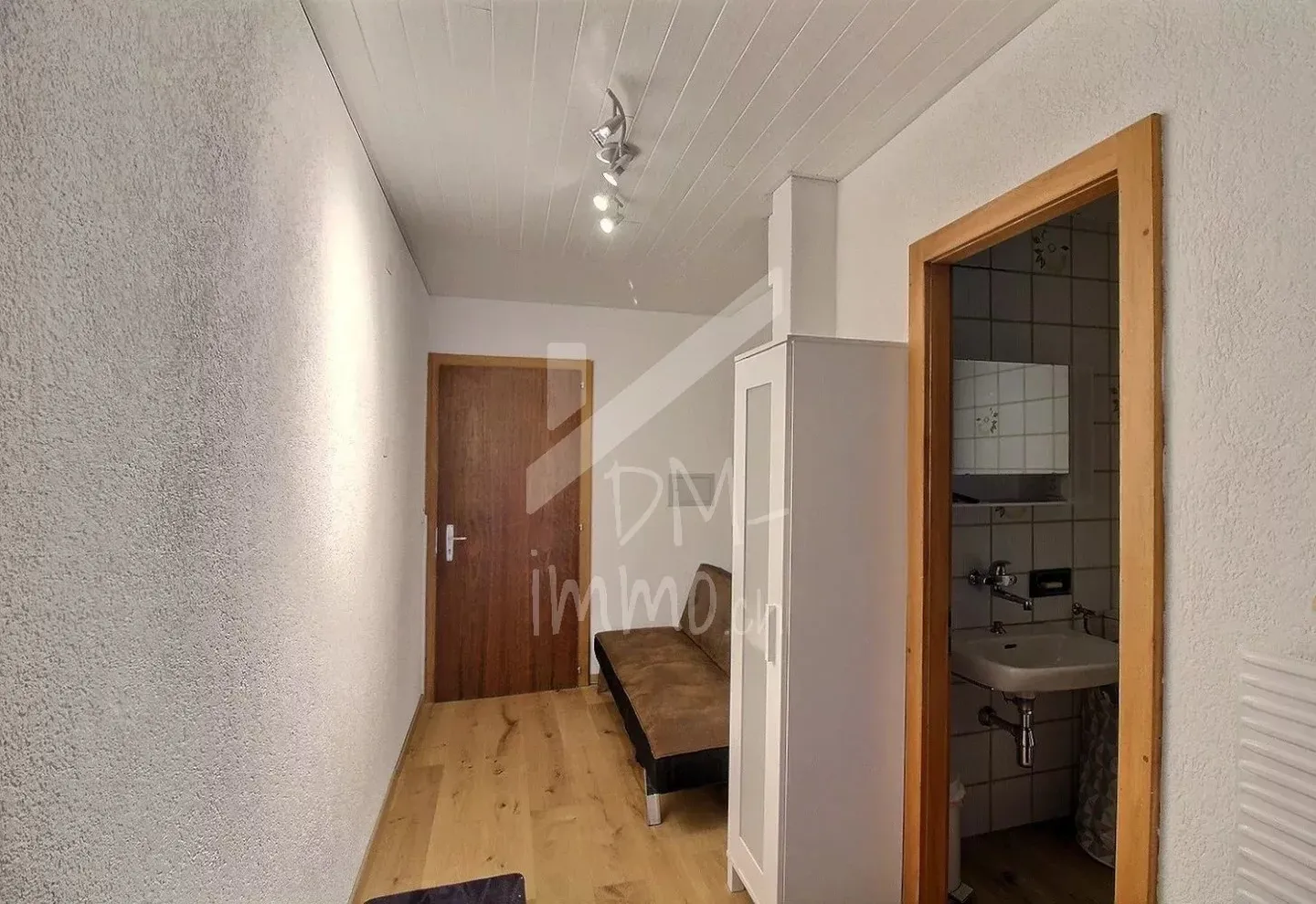 Renoviertes Studio mit Balkon - Foto 6 von 6
