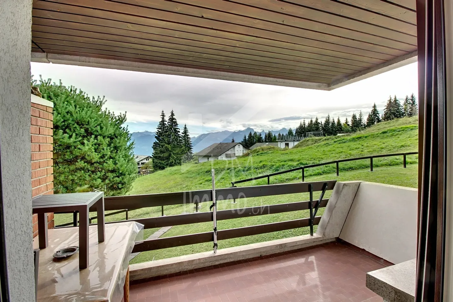 2.5 room apartment with balcony - Panorama - Photo 6 of 7