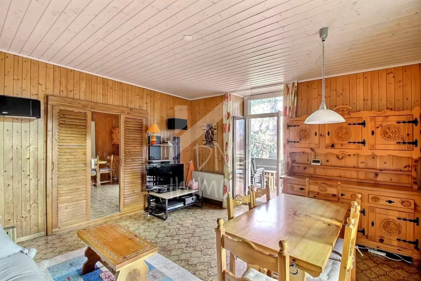 Renovierte 2,5-Zimmer-Wohnung, große Südterrasse - Foto 4 von 9