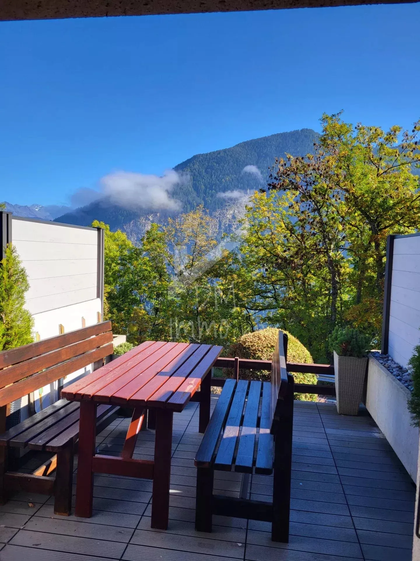 Studio rénové avec Balcon - Photo 1 sur 5