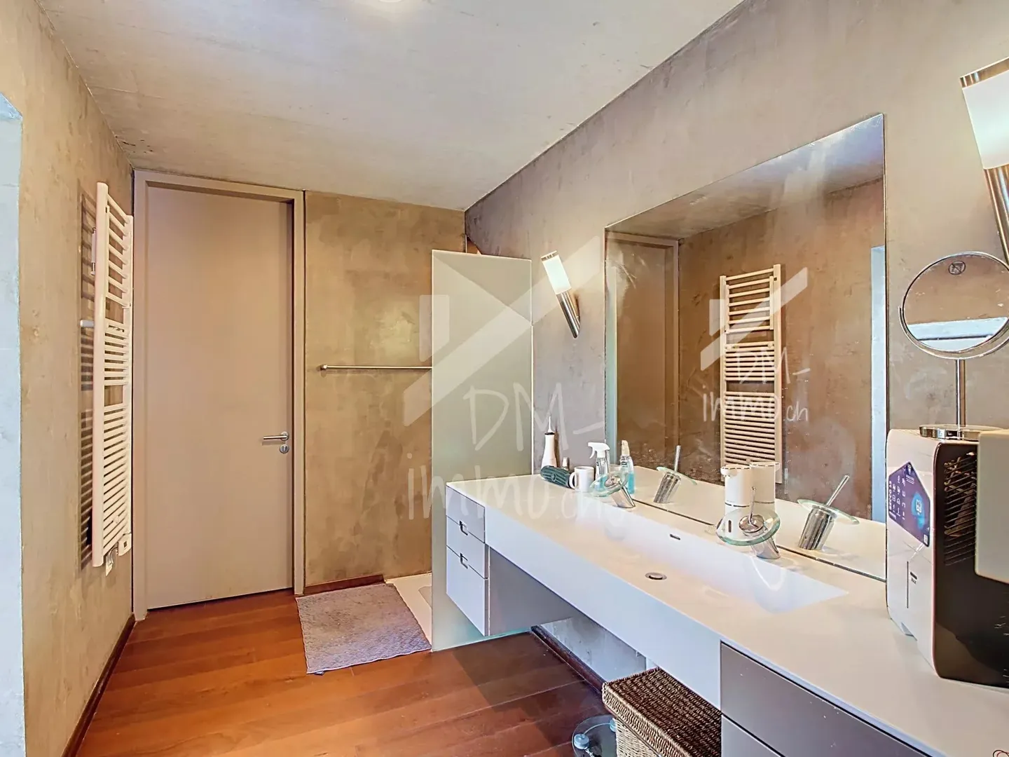 Villa d'architecte de 200 m2, superbe vue lac - Photo 7 sur 8
