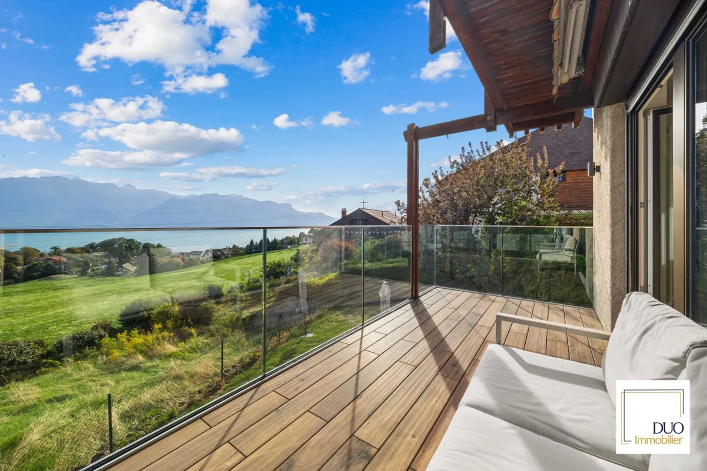 Maison Familiale Charmante avec Vue sur le Lac - Photo 8 sur 8