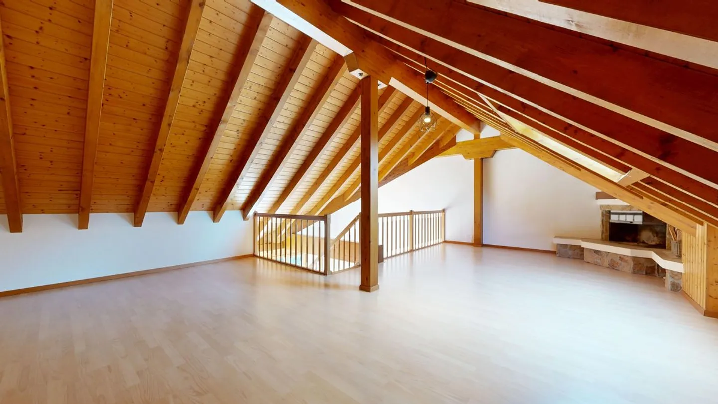 Charmant Duplex de 4,5 pièces avec cheminée  - Photo 2 sur 6