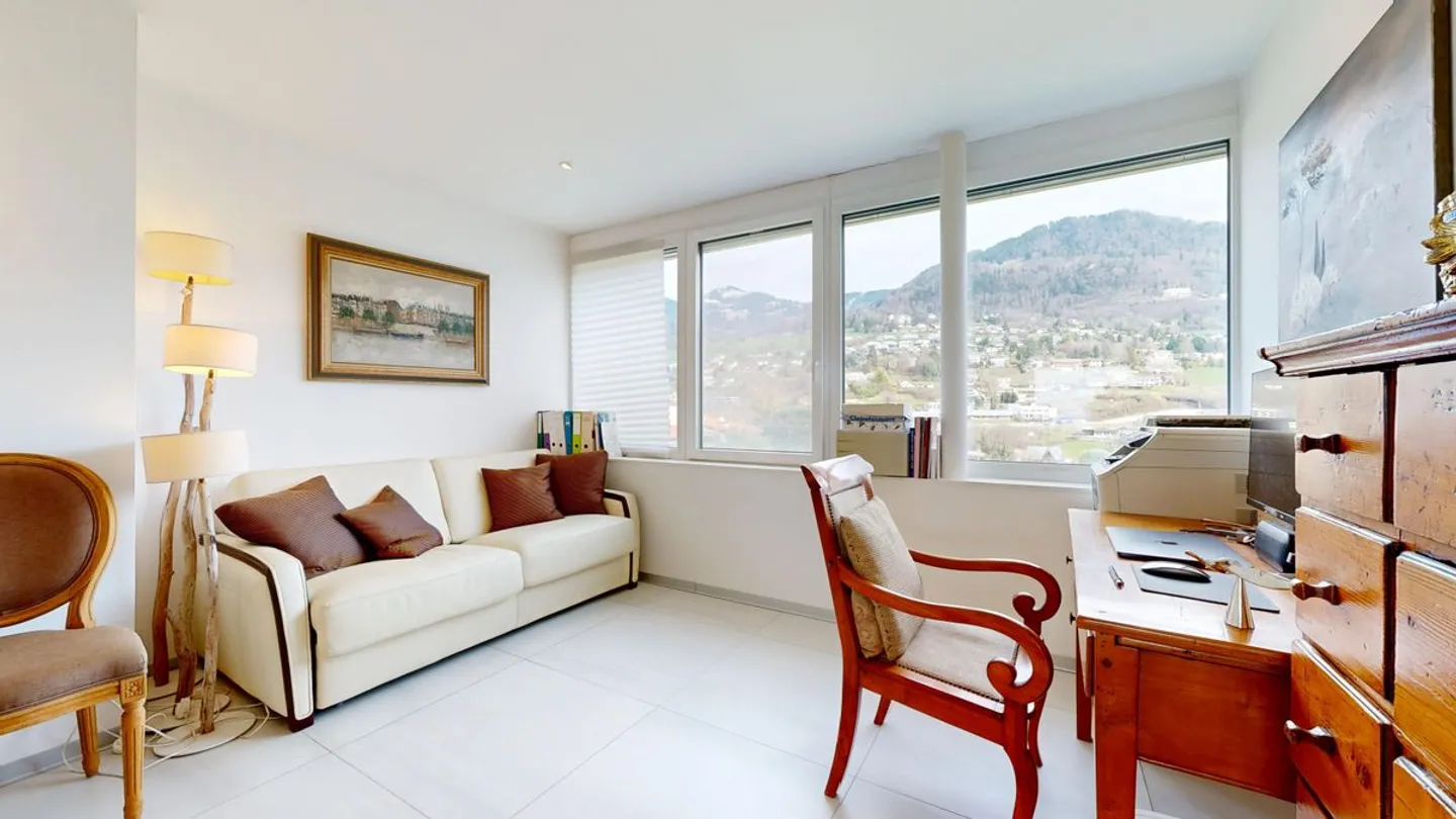 To visit is to adopt - Photo 5 of 8