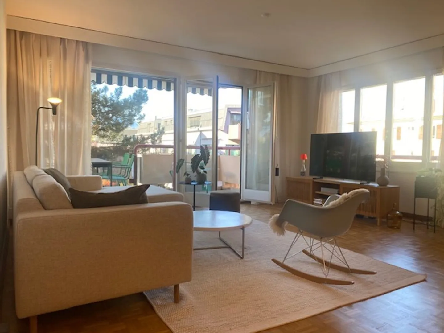 Appartement spacieux avec vue sur le lac - Photo 3 sur 12