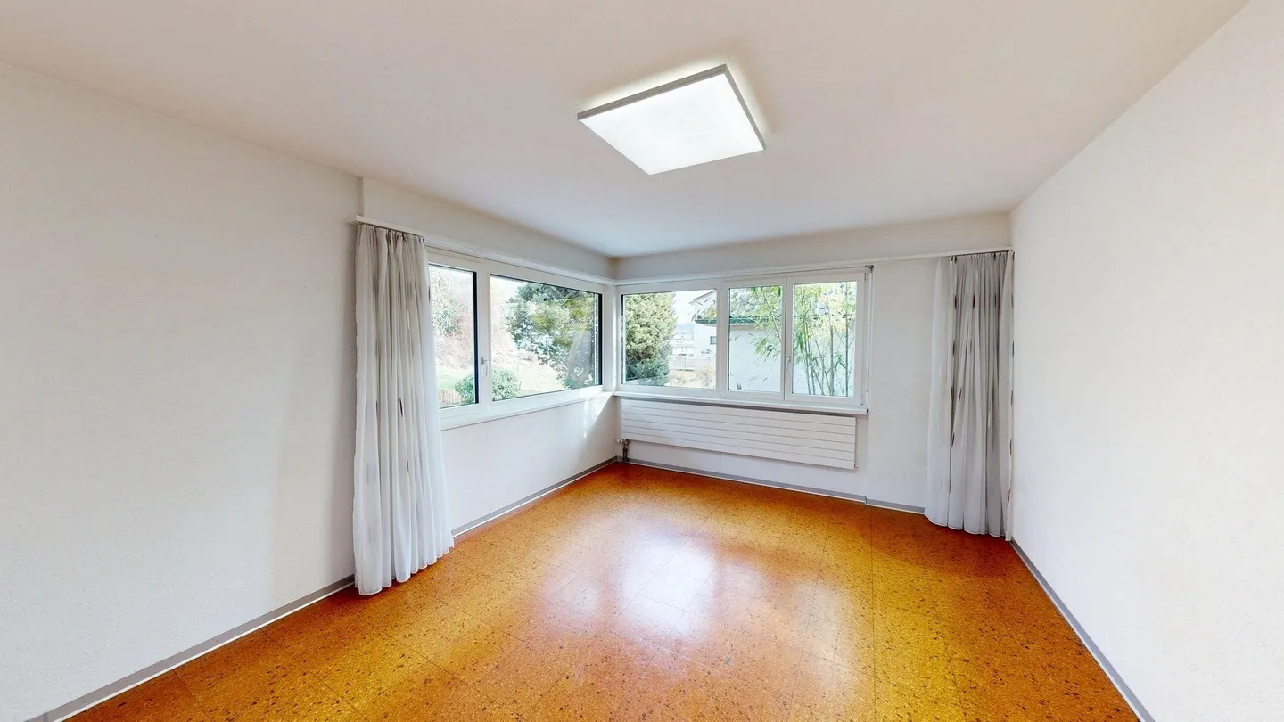 Espace de pratique/bureau lumineux de 165 m² avec parkings à Wünnewil - Photo 4 sur 13