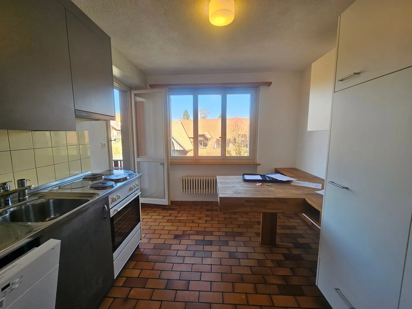 Helle 4.5-Zimmer-Wohnung mit Balkon in Schwarzenburg mieten - Foto 7 di 10