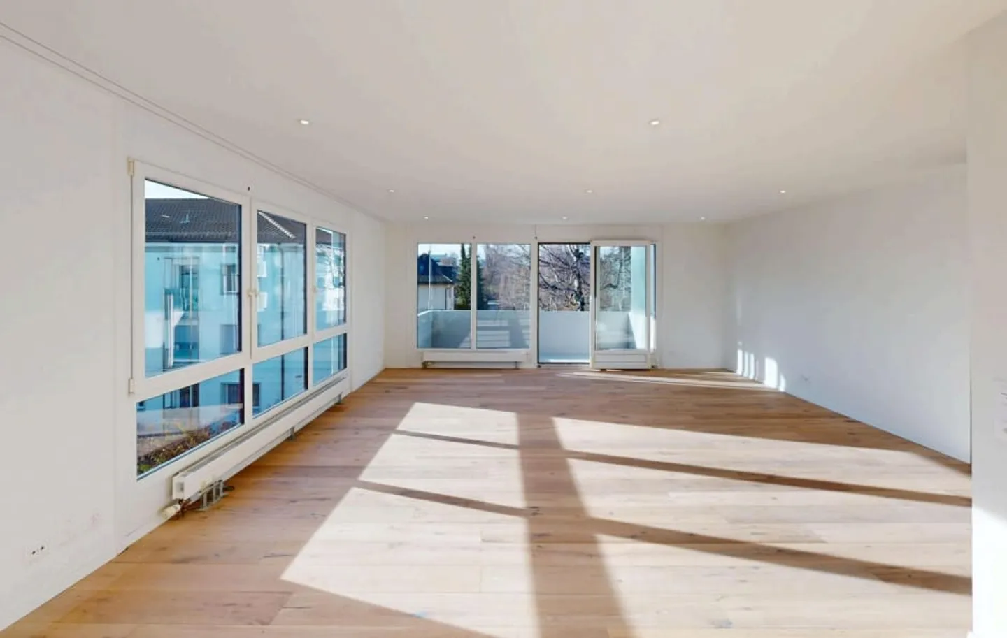 Appartamento luminoso di 5,5 stanze con balcone in affitto a Zollikofen - Foto 1 di 13