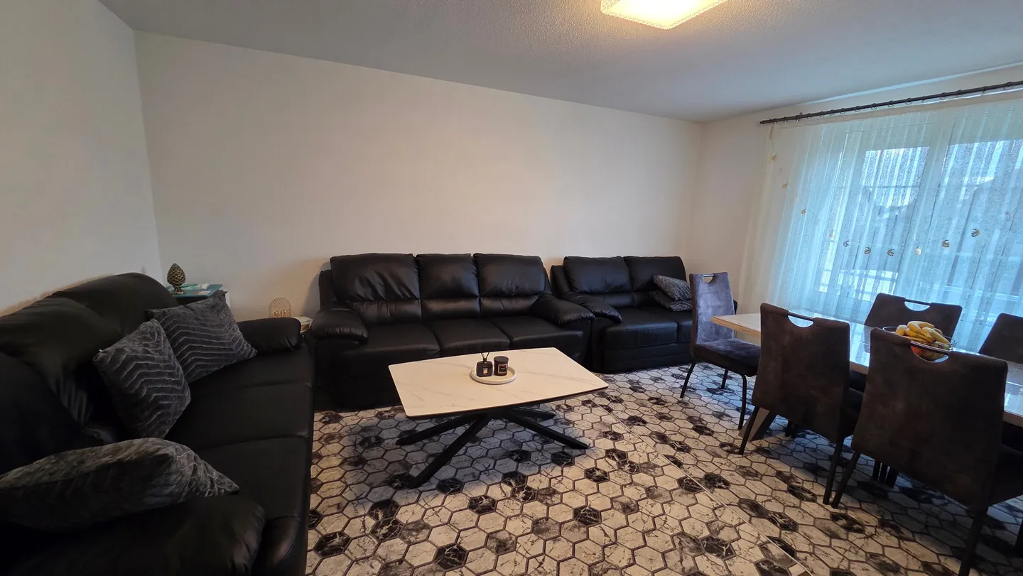 Renoviertes Mehrfamilienhaus - Foto 7 von 9