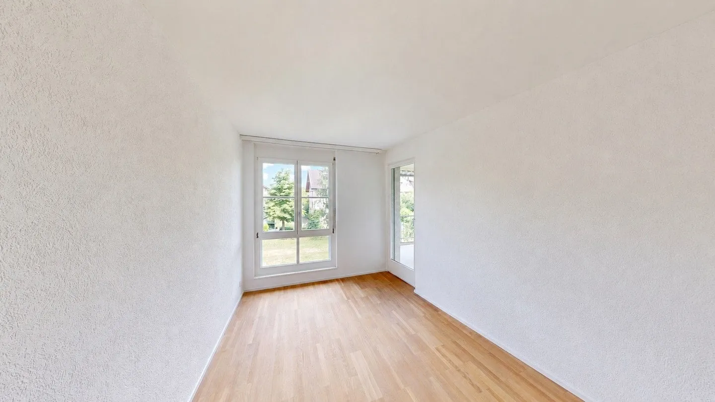 Sanierte 3.5-Zimmerwohnung in Ins– Küche und Einbauschränke frei wählbar - Foto 9 di 13