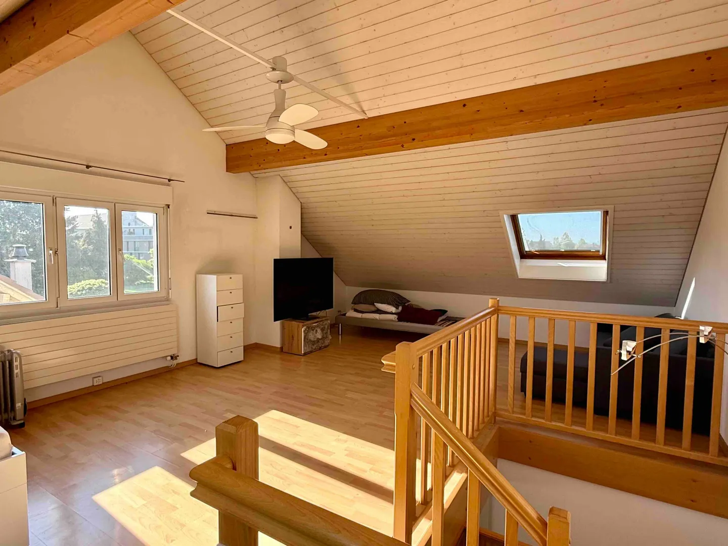 Incantevole casa bifamiliare con veranda - Foto 7 di 8