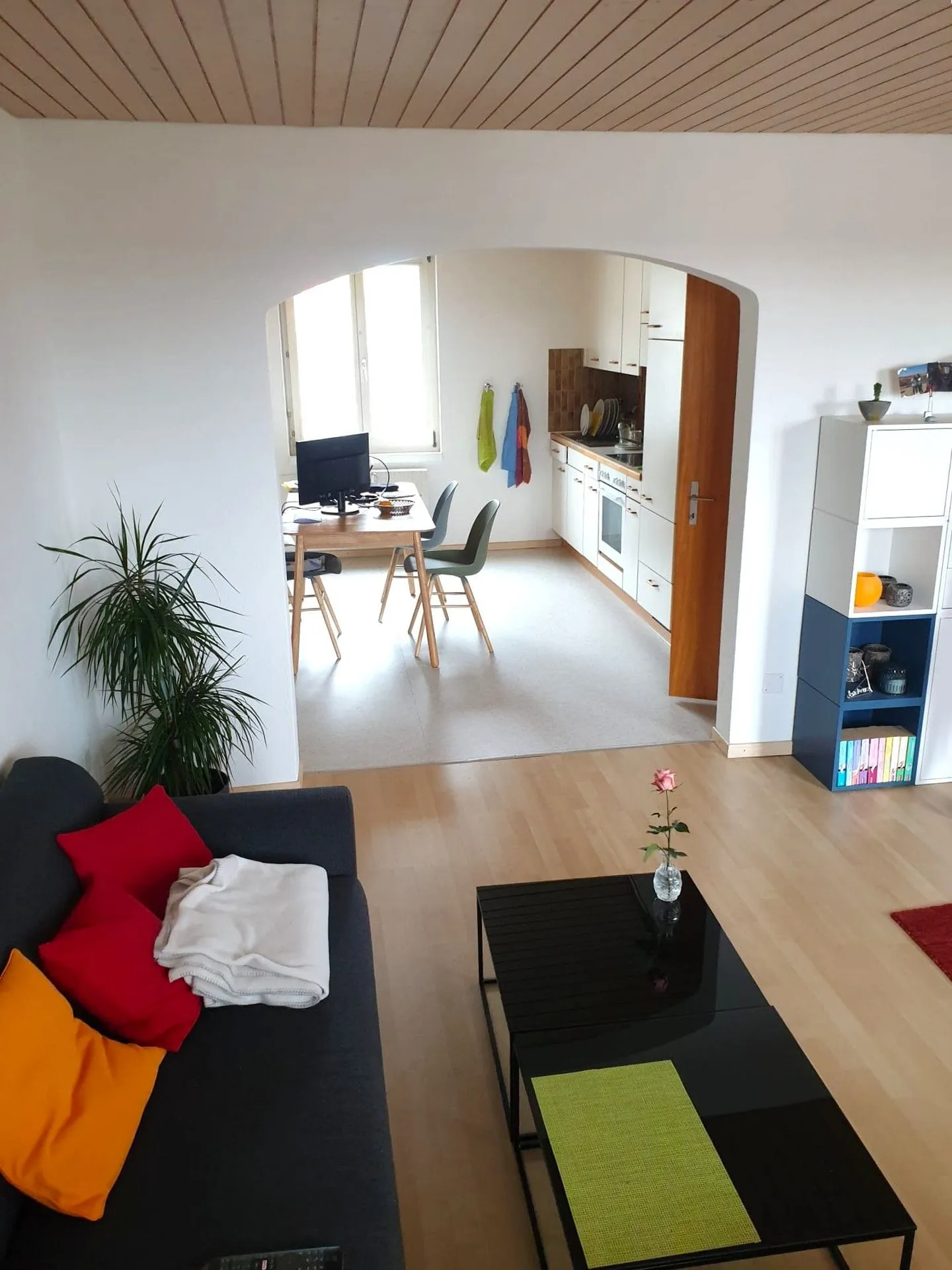 Bright 2.5-room apartment including parking space in Grenchen - Photo 1 of 7