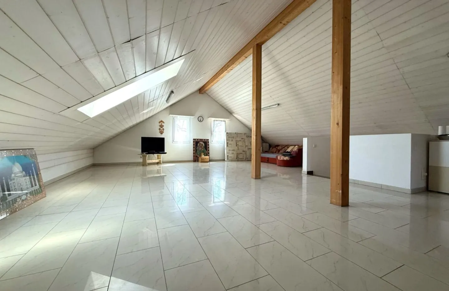 Spacious Family Home in Biberist - Photo 5 of 5