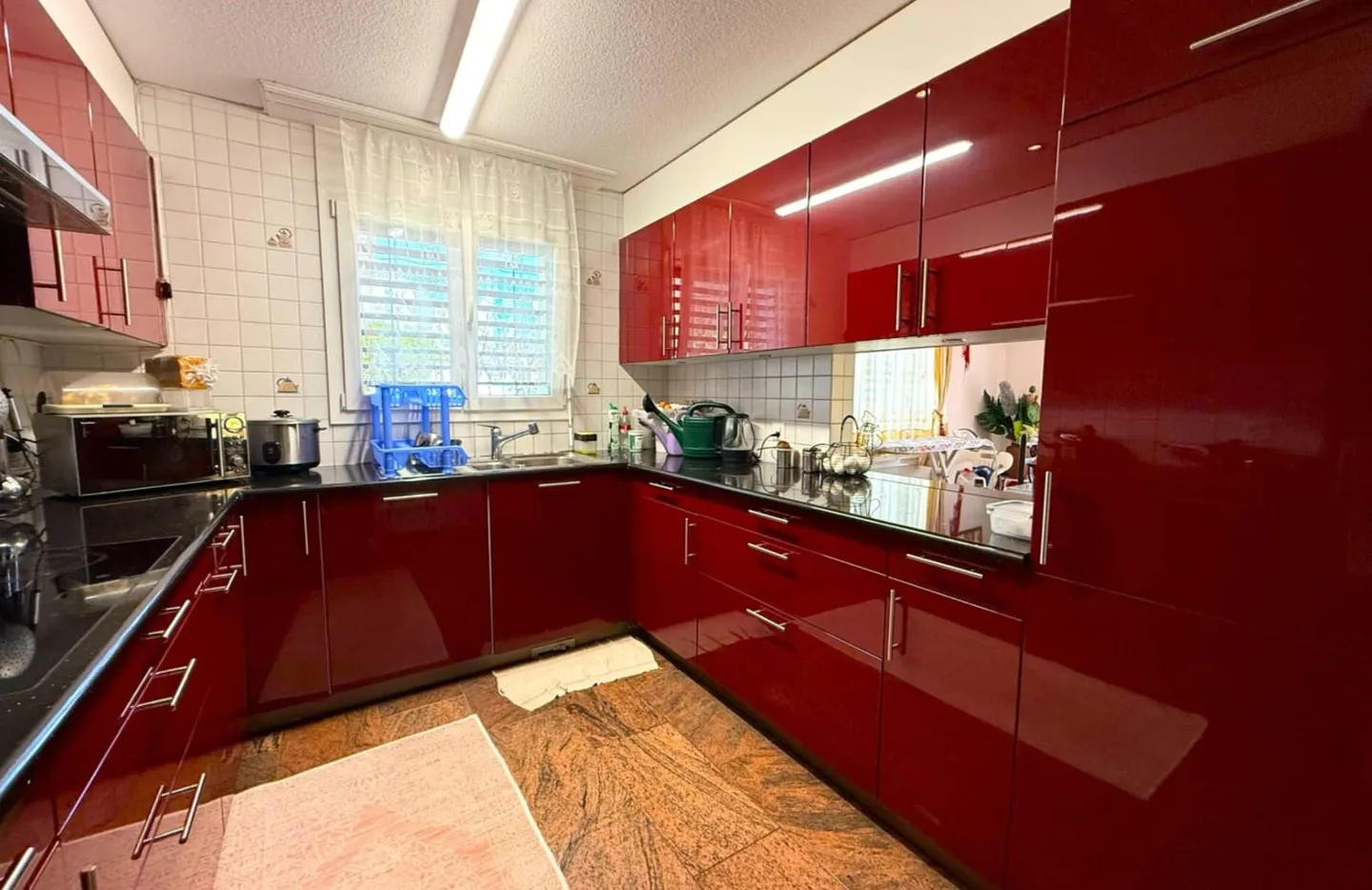 Spacious Family Home in Biberist - Photo 2 of 5