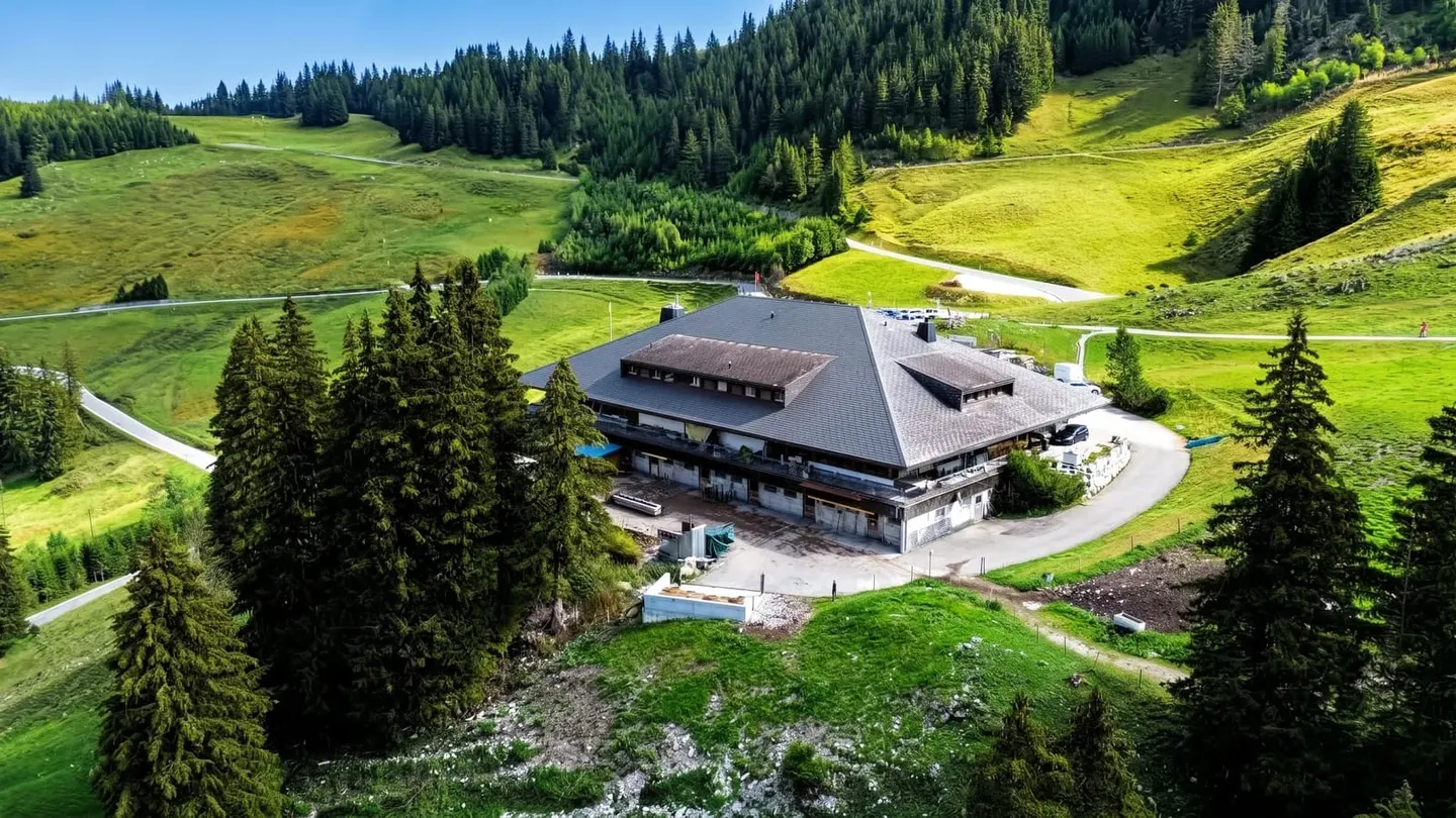 Berghaus mit Restaurant & Hotel - Photo 12 of 13