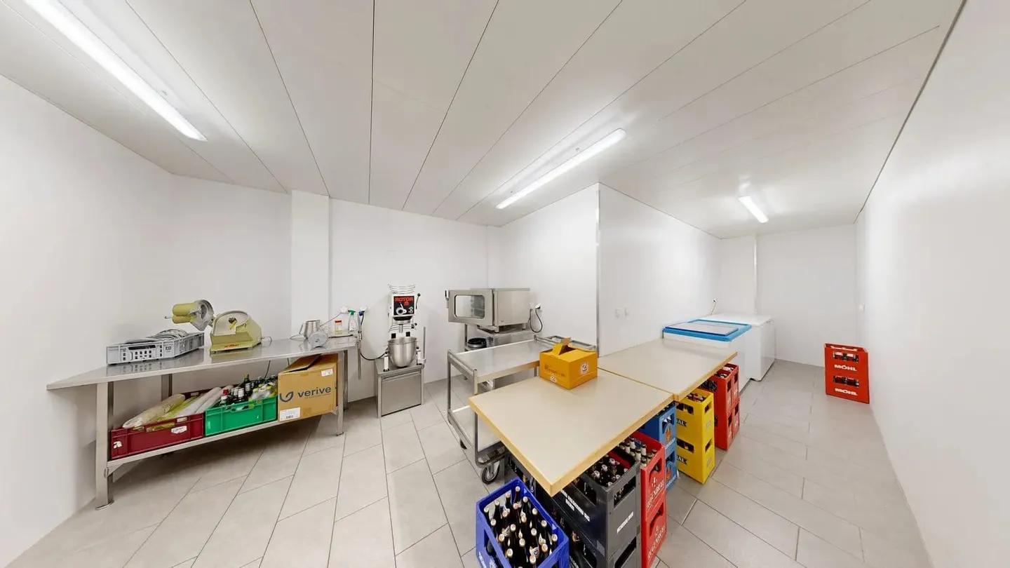Casa di montagna con ristorante e hotel - Foto 4 di 13