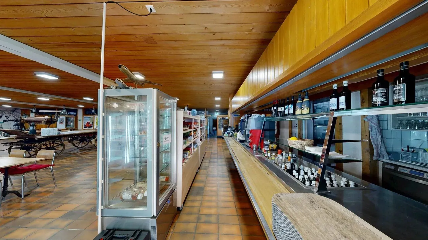 Berghaus mit Restaurant & Hotel - Photo 6 of 13