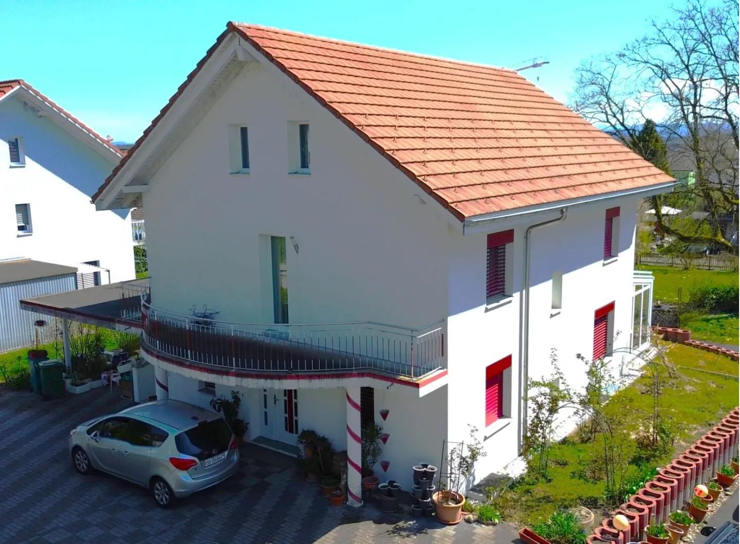 Spacious Family Home in Biberist - Photo 1 of 5