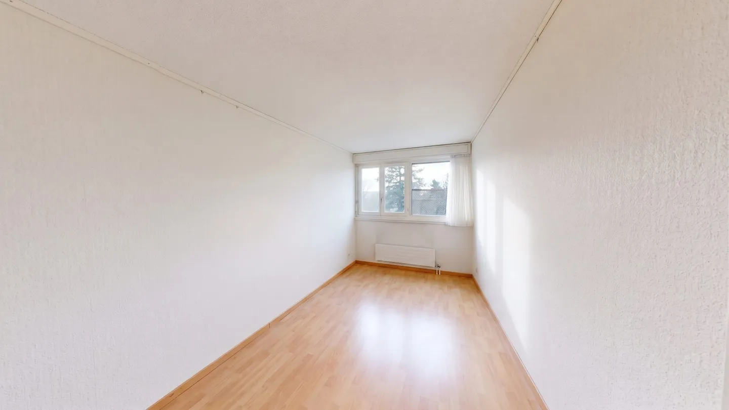 Appartement 5.5 pièces avec 2 balcons, situé au centre de Bern-Bümpliz - Photo 6 sur 11