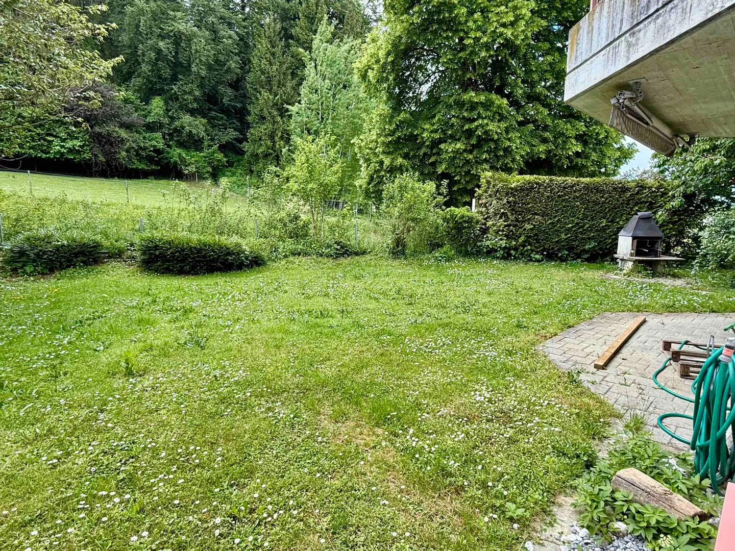 Appartement de jardin 4.5 pièces avec grand jardin - Photo 2 sur 13