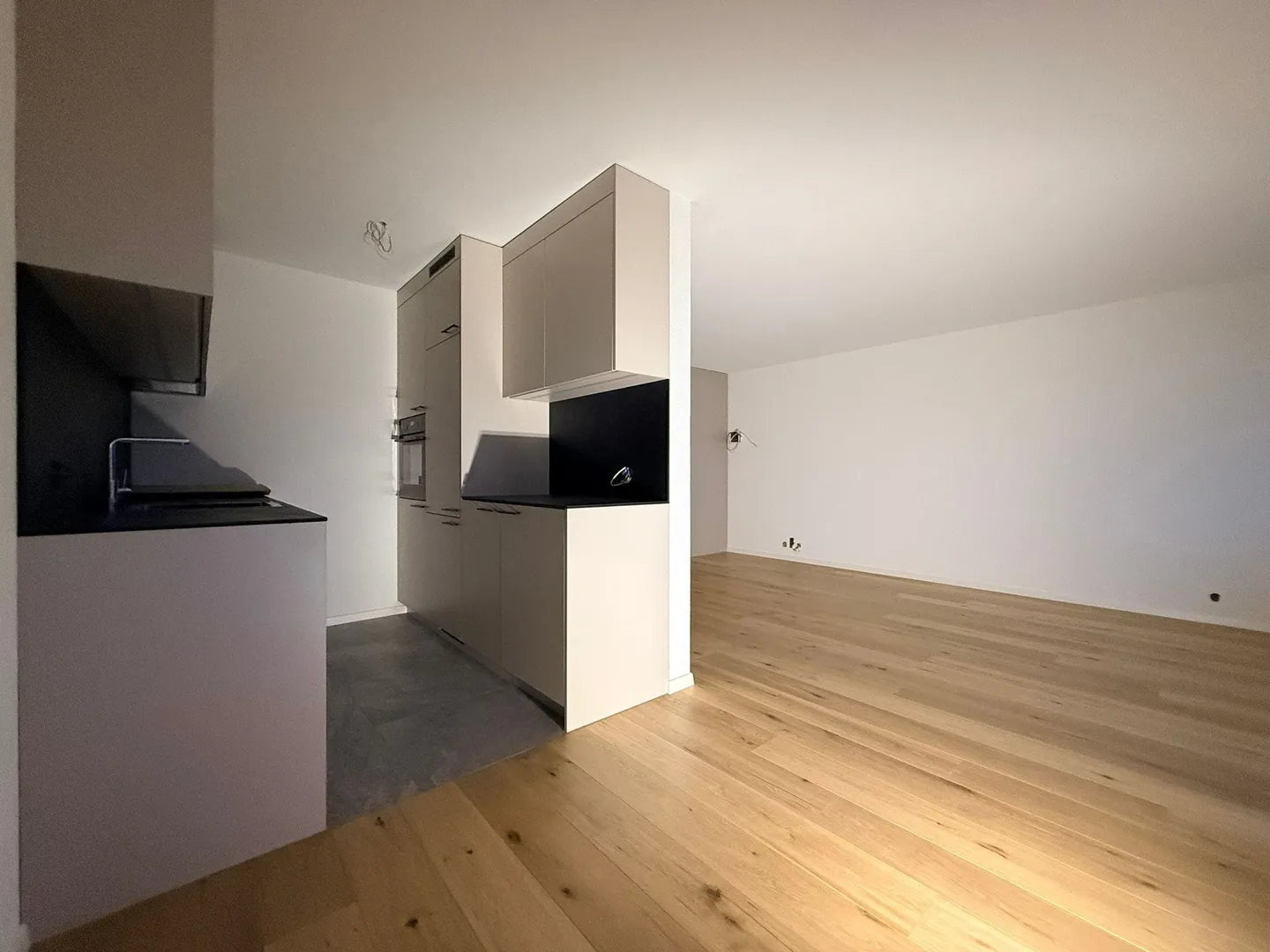 Modernes Studio in ruhiger Lage - Foto 4 von 10