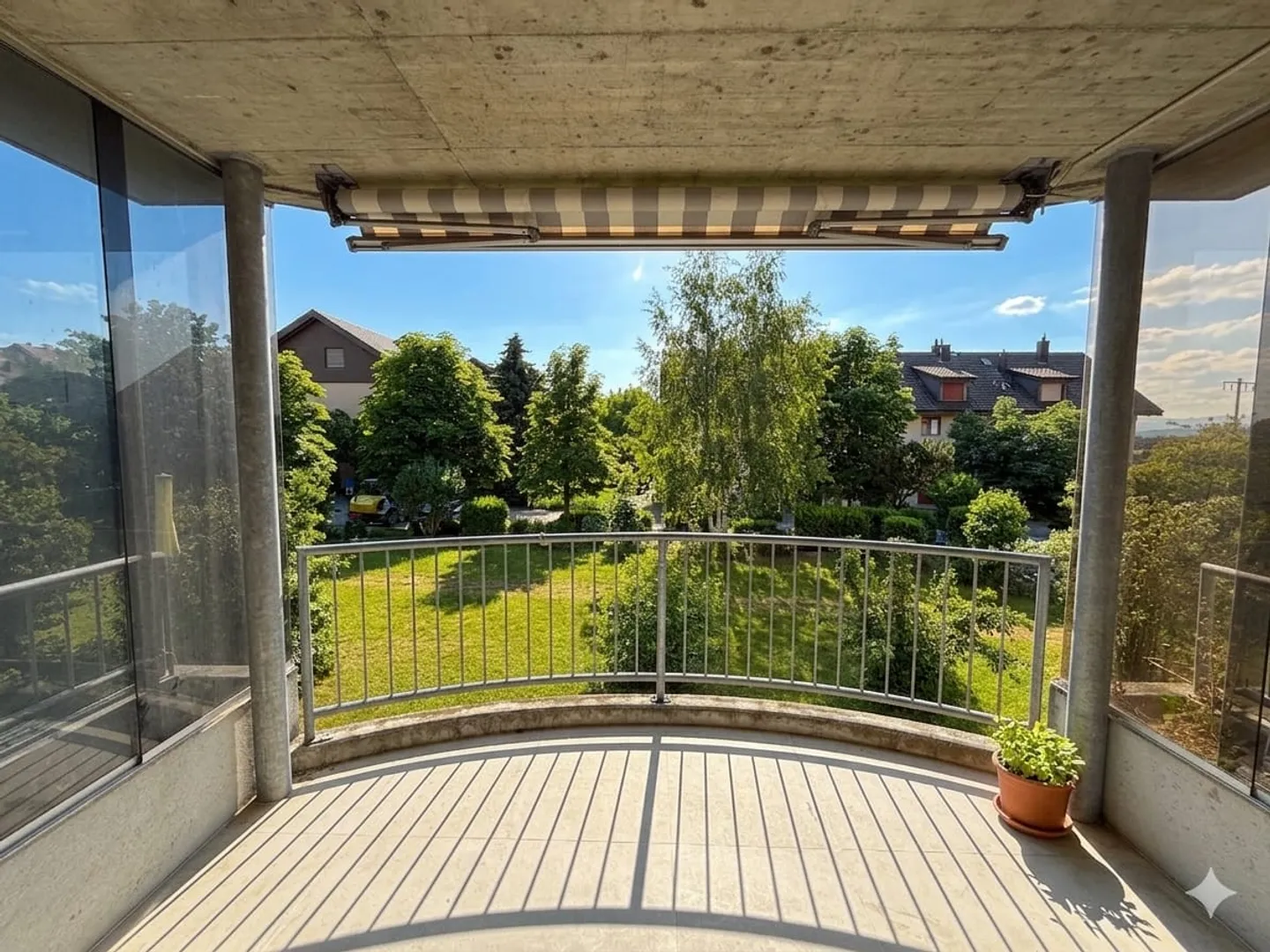 Sanierte 3.5-Zimmerwohnung in Ins– Küche und Einbauschränke frei wählbar - Foto 6 di 13