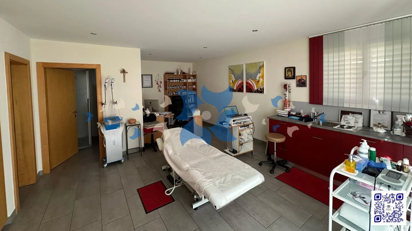 Wunderschönes 6,5-Zimmer-Haus in Erde - Ein Lichtblick am Coteau du Soleil - Foto 12 von 13