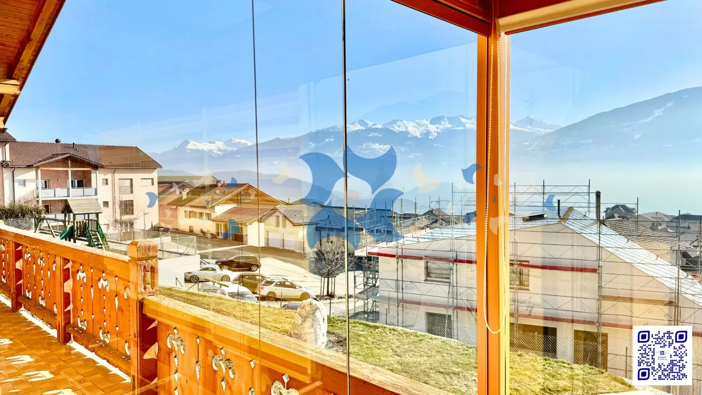 Wunderschönes 6,5-Zimmer-Haus in Erde - Ein Lichtblick am Coteau du Soleil - Foto 3 von 4