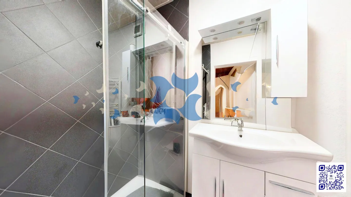 For sale - Superb renovated 2.5 room apartment with character, in the heart of Saint-Maurice (VS) - Photo 2 of 3