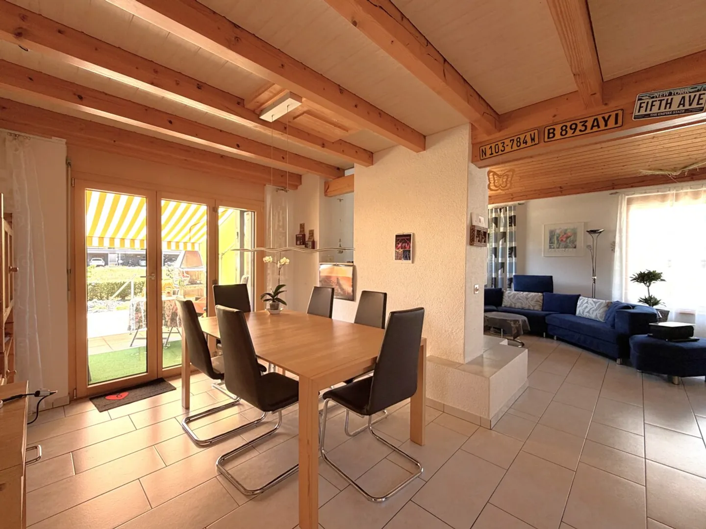 SPACIOUS FAMILY PARADISE IN A QUIET LOCATION! - Photo 4 of 13