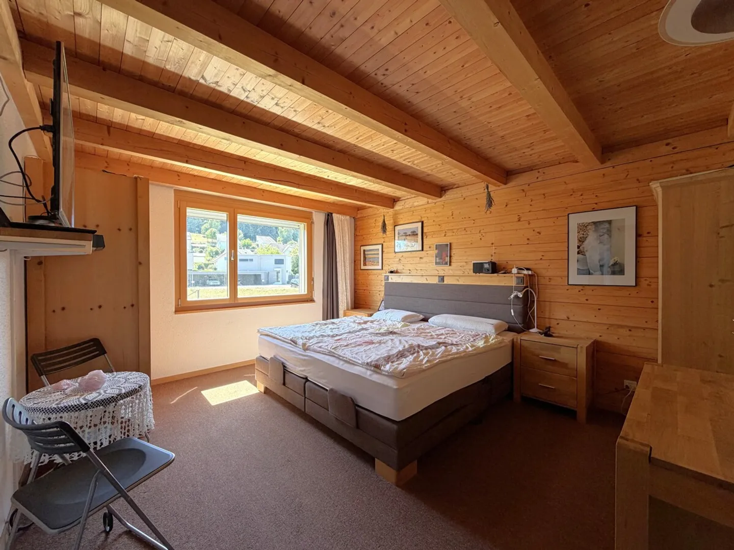 SPACIOUS FAMILY PARADISE IN A QUIET LOCATION! - Photo 7 of 13
