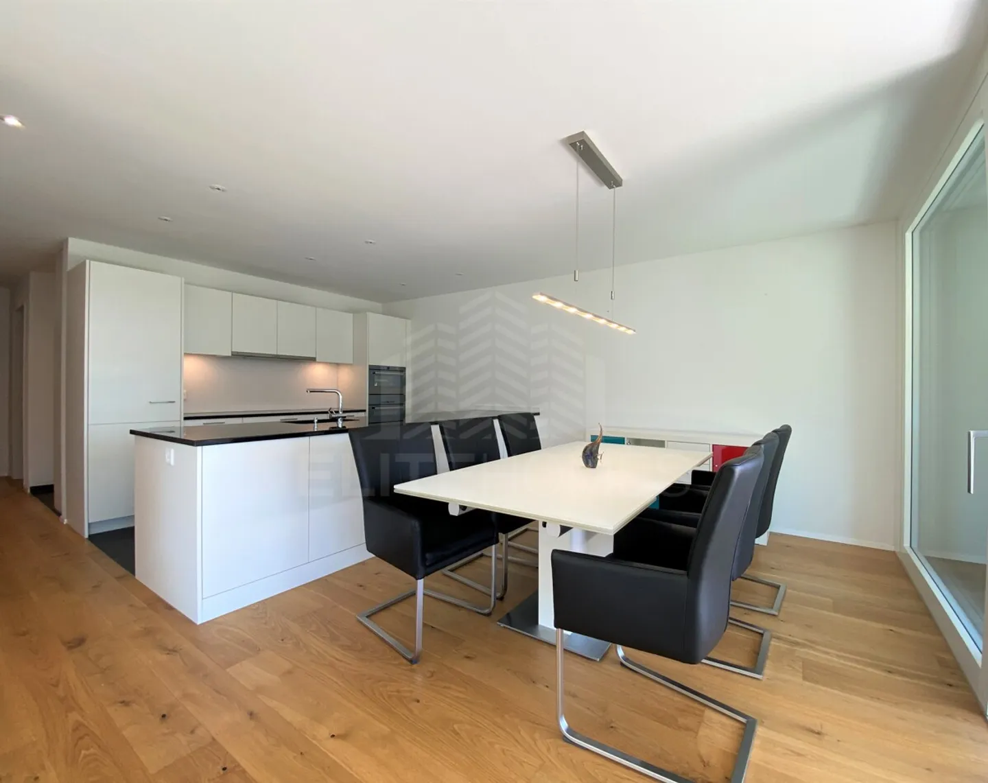 Stilvolle Moderne Wohnung - Foto 6 von 13