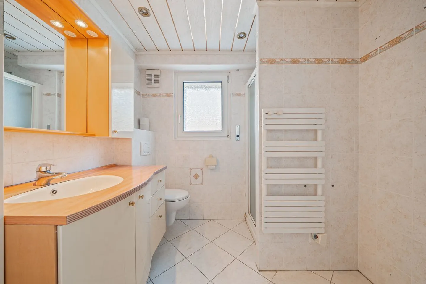 Magnificent Villa, with independent apartment and rental income - Photo 12 of 13