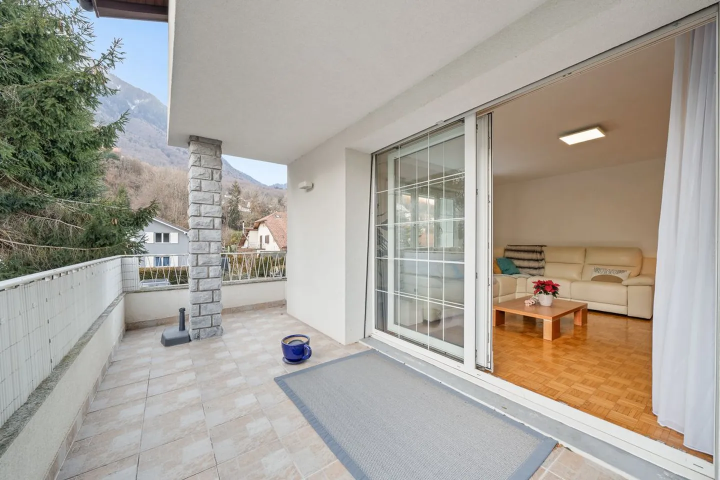 Magnificent Villa, with independent apartment and rental income - Photo 4 of 13