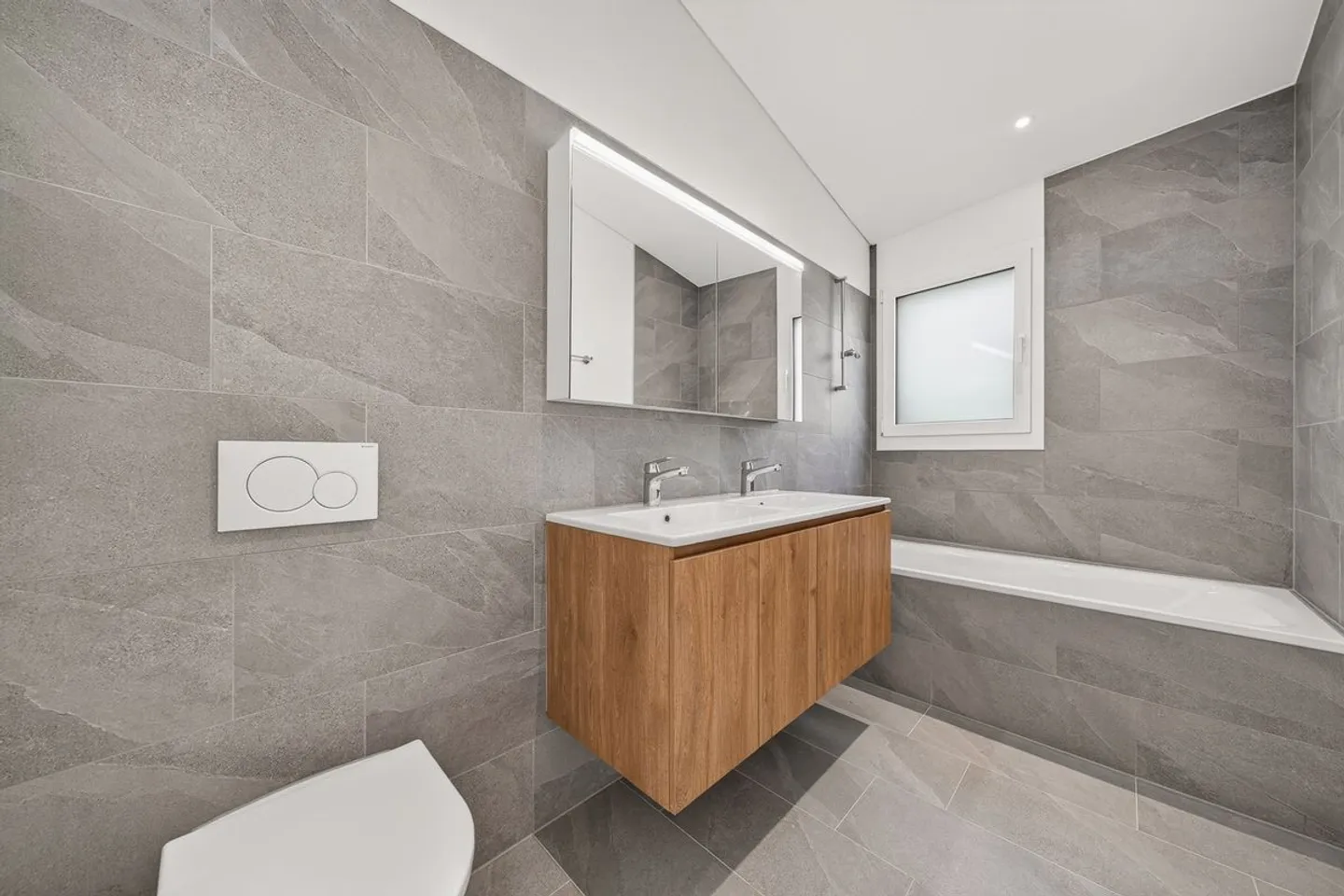 New 4.5-room apartment with terraces and views of the Pre-Alps - Photo 8 of 10