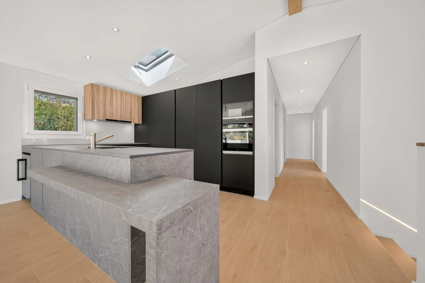 Villa contemporaine avec espaces polyvalents - Photo 3 sur 10
