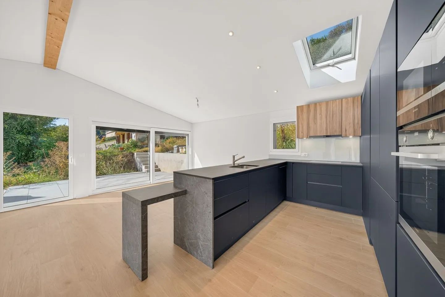 Villa contemporaine avec espaces polyvalents - Photo 4 sur 10
