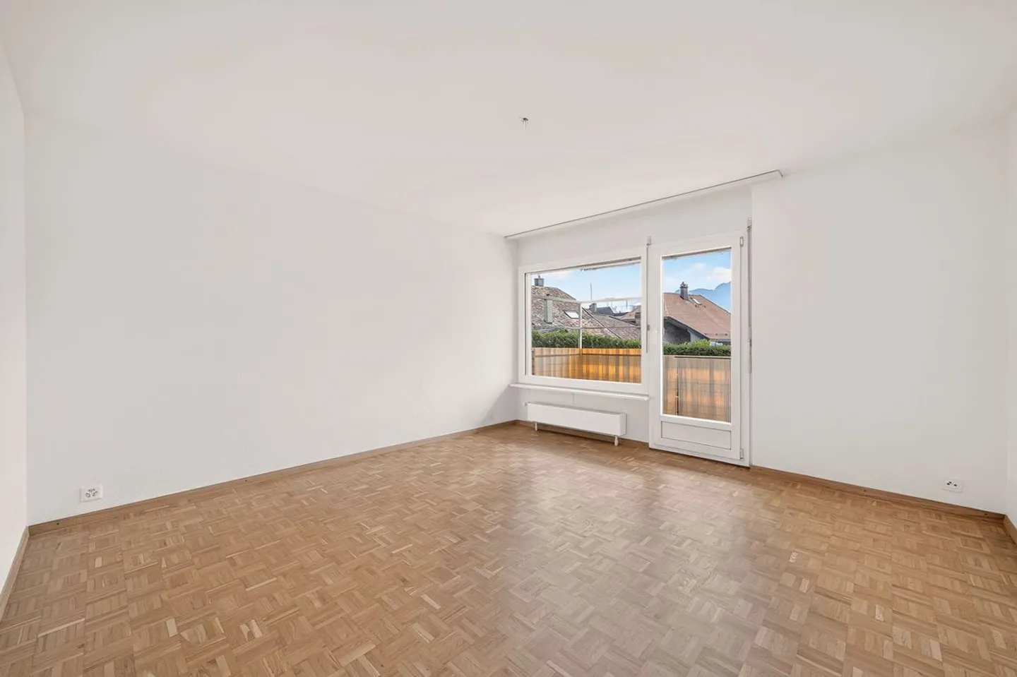 Veytaux - Charming 2.5 rooms with balcony and view of the lake - Photo 3 of 10