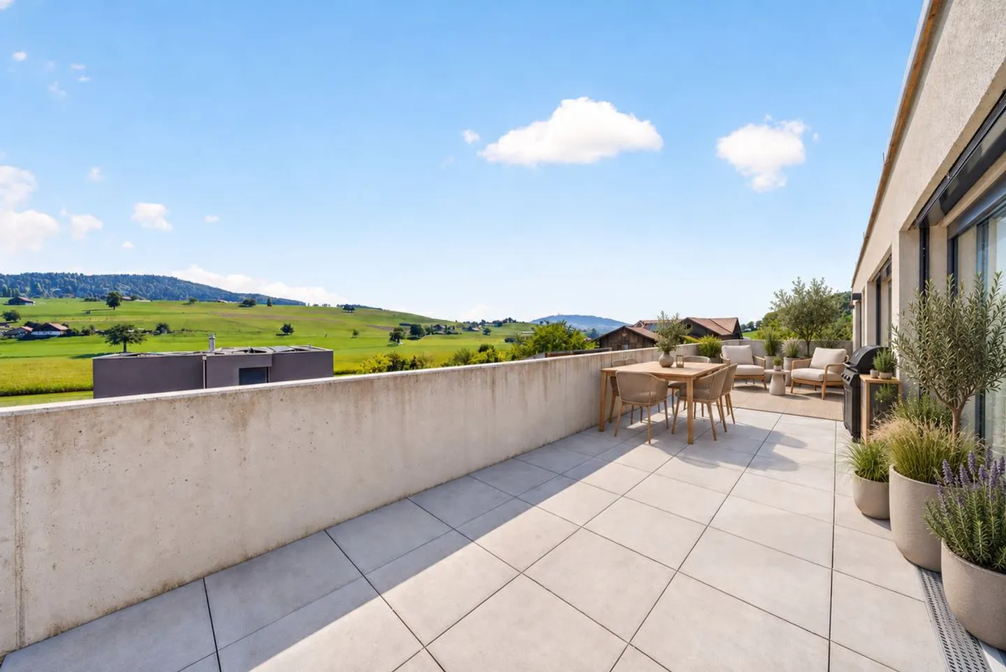 NEW 2025 - A CONTEMPORARY VILLA WITH MULTIPLE POSSIBILITIES - Photo 2 of 11