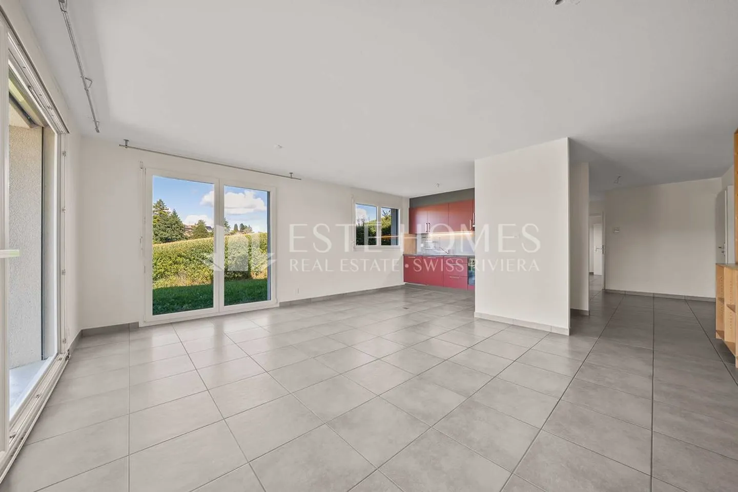 3.5-room apartment with garden and terrace in Forel (Lavaux) - Photo 3 of 12