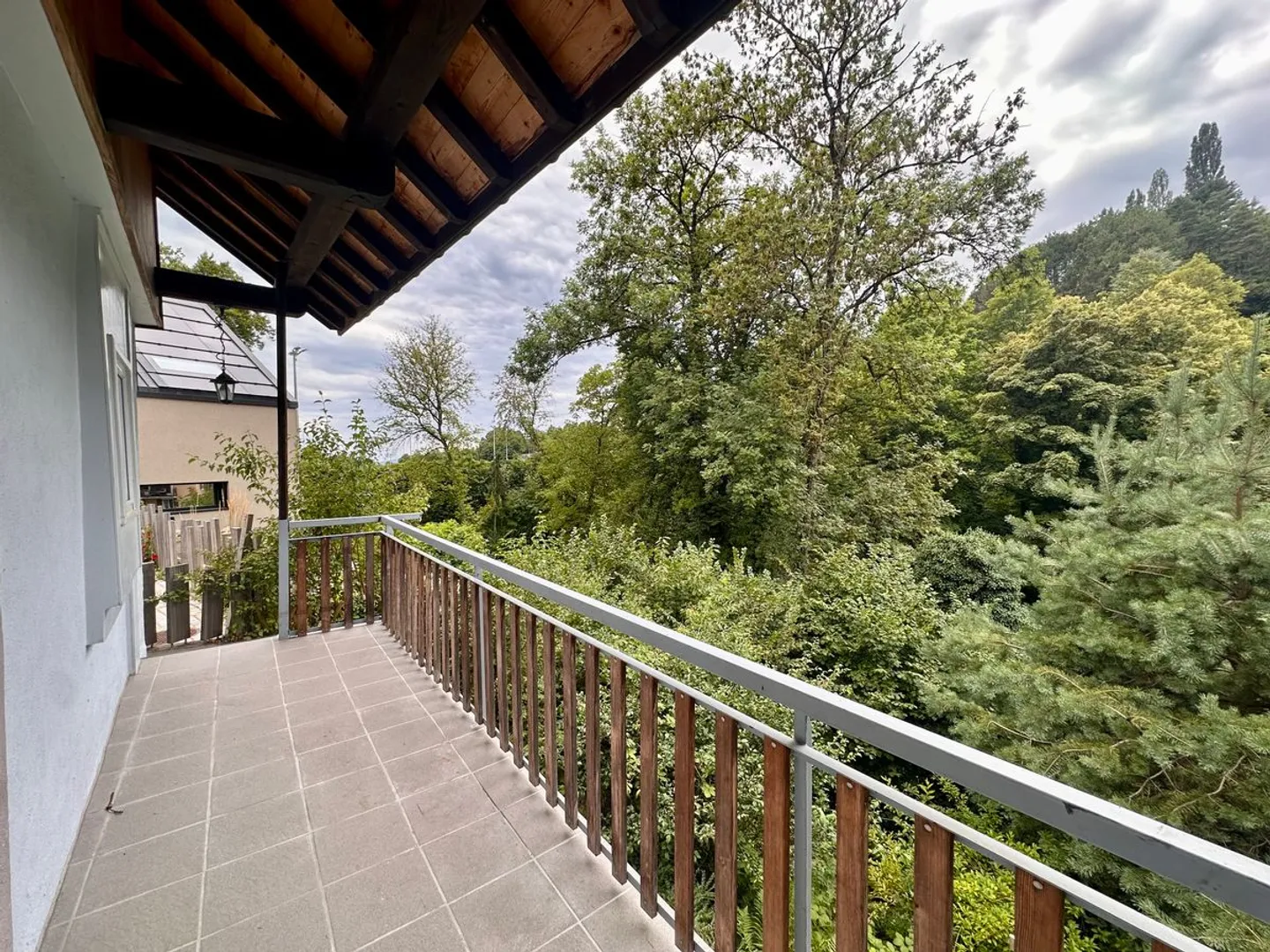 Bel appartement de 3.5 pièces - Paudex - Foto 1 di 13