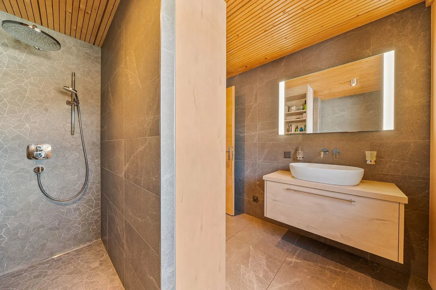 Wunderschönes Chalet - Foto 8 von 12