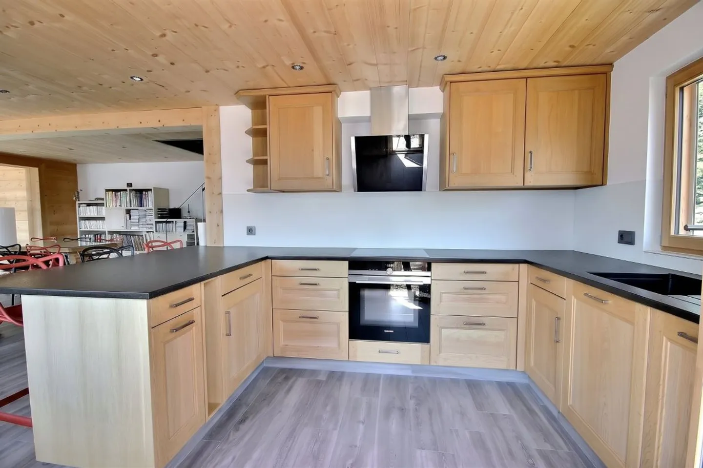 MAGNIFICENT CHALET WITH 2 APARTMENTS - Photo 5 of 13