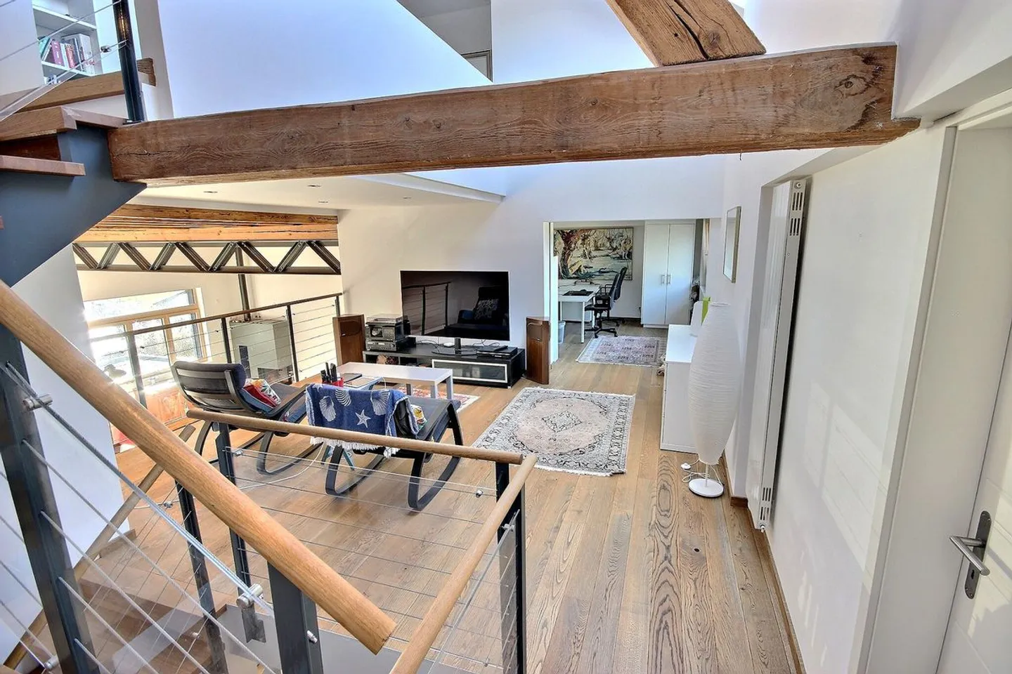 Stunning Triplex and its magnificent elevated terrace of 55m2 - Photo 10 of 13