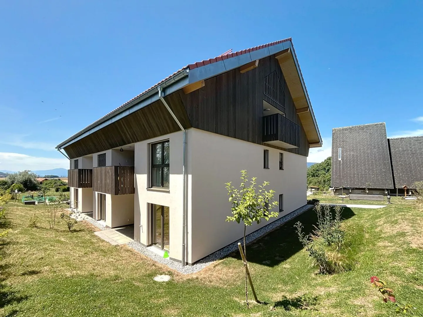 Privater Garten von 136m2 - 3,5 Zimmer - Foto 2 von 11