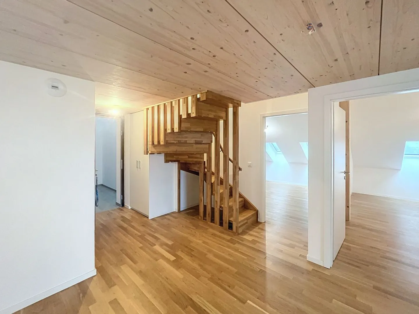 Dachgeschoss-Duplex mit 4,5 Zimmern - Foto 7 von 12