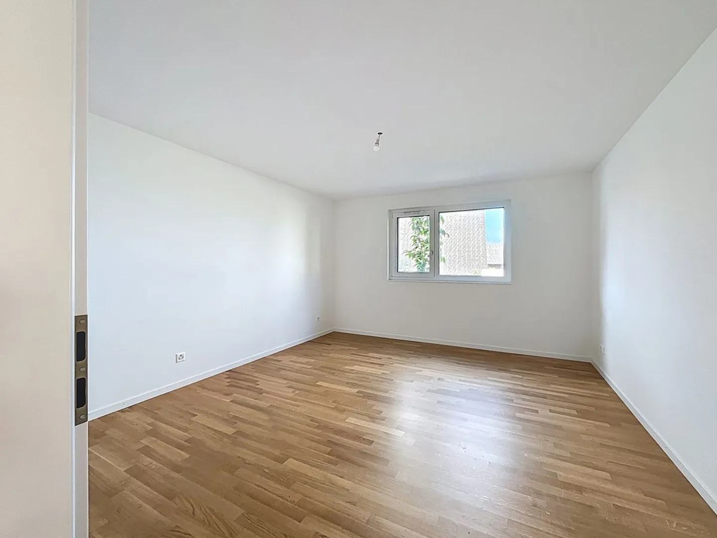 3,5-Zimmer-Wohnung mit privatem Garten von 126m2 - Foto 4 von 10