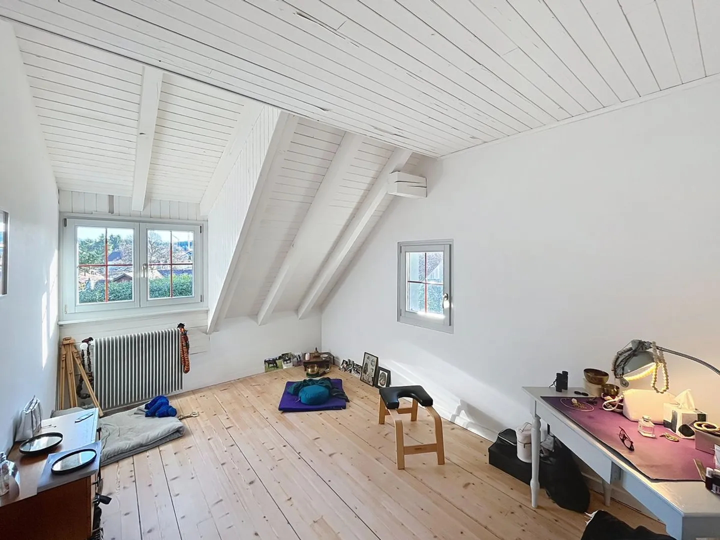 Nestled in a natural setting - Photo 9 of 13