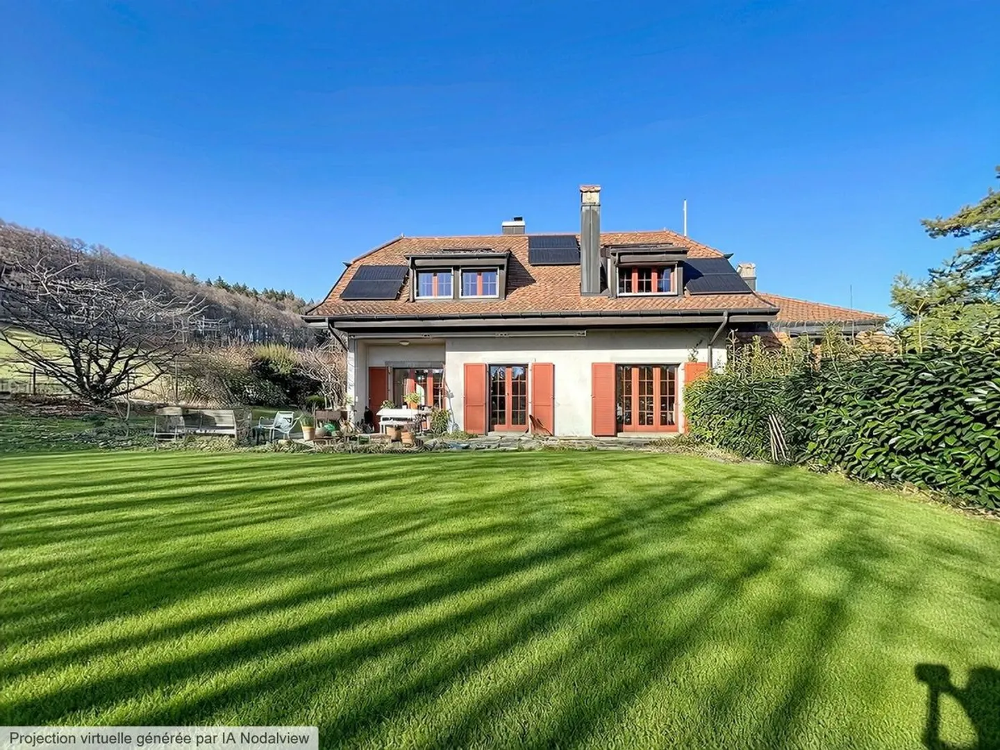 Nestled in a natural setting - Photo 2 of 13