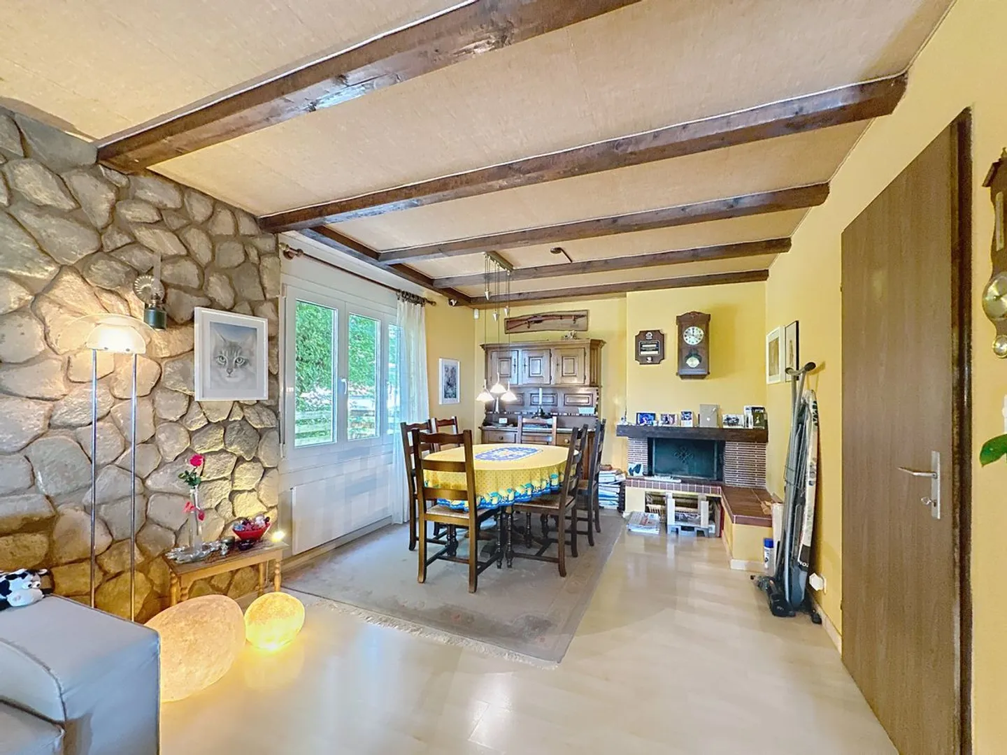 Large garden, individual and sunny - Photo 4 of 13